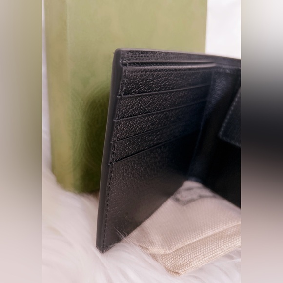 GUCCI GG Marmont leather bi-fold wallet NEW with box dust bag care booklets SOLD - Picture 6 of 16